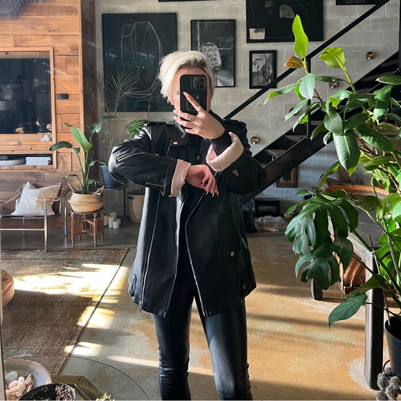 Mango faux leather moto jacket w/ pink satin lining - Picture 3 of 10